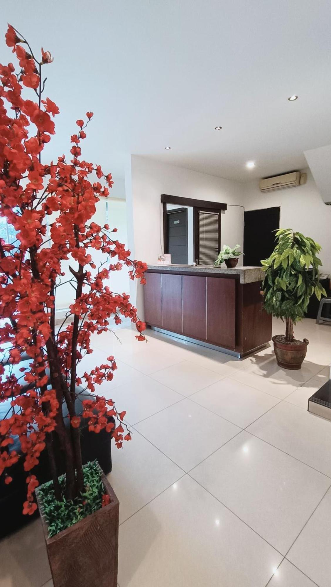 VI Hotel Bandung Esterno foto